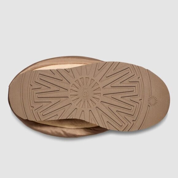 UGG Women's Classic Mini Dipper Puffer - Picture 7 of 8